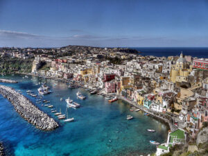 Come muoversi tra Procida, Capri e Ischia
